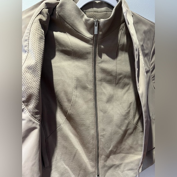 BCBG Maxazria tan jacket - Picture 4 of 9